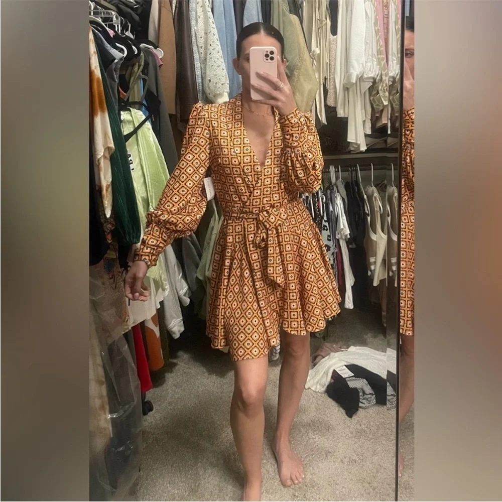 Alexia Admor Phoebe Wrap Dress Mustard Geo Print Size 10 Like New